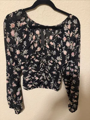Women's Black Floral Ruched Long-Sleeve Top - Pink Rose Print thumbnail 1