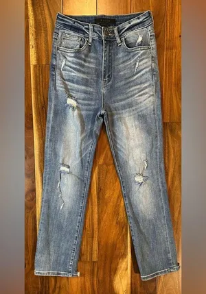 Risen Distressed Straight Leg Jeans thumbnail 4