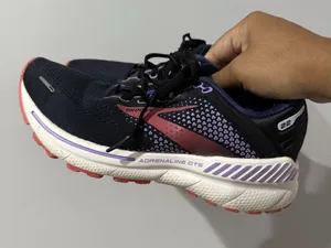 Brooks Adrenaline‎ GTS 22 Black/Purple/Coral Athletic Sneakers - Women's US 8 W thumbnail 1