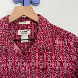 Ariat Women’s Large Alma Fitted Shirt Magenta Pink Western Rodeo Country thumbnail 2