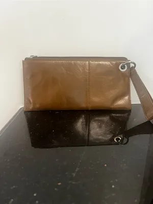 HOBO Vida Wristlet In Polished Leather - Truffle thumbnail 5