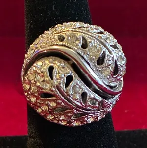 Vintage-Style Rhinestone Filigree Statement Ring size 6.5 thumbnail 1