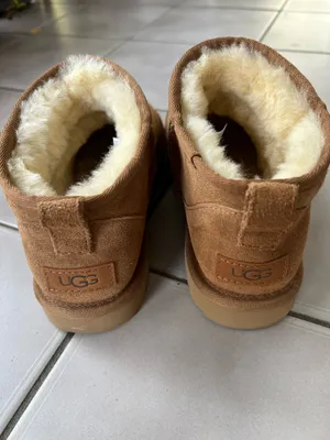 Women’s UGG Classic Ultra Mini Boots 8 thumbnail 5