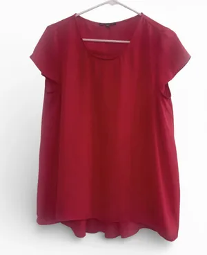 Woman’s Adrianna Papell Red Short Sleeve Top, Size M thumbnail 3