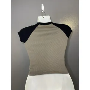 Brandy Melville Shirt Womens One Size Black Colorblock Raglan Cropped Tee Top thumbnail 4