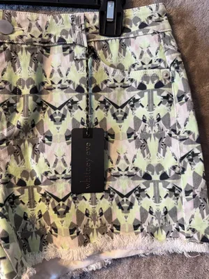 Whitney Eve Geometric Print Frayed Hem Shorts Size S thumbnail 3