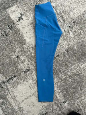Lululemon Wunder Train Leggings with Pockets 23” thumbnail 2
