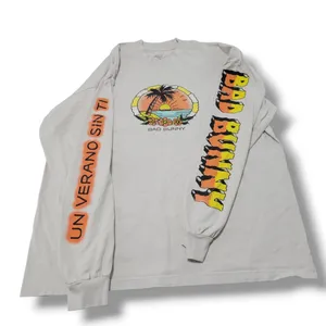Bad Bunny Shirt Size XL Bad Bunny World's Hottest Tour 2022 Un Verano Sin Ti Tee Concert Tee Unisex thumbnail 1
