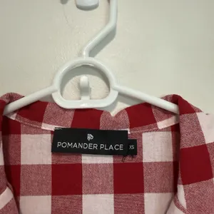 Pomander Place Tuckernuck Scarlett Red Gingham Cotton Button Down Blouse XS‎ thumbnail 5