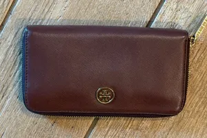 Tory Burch Robinson Zip Continental Brown Leather Wallet thumbnail 1