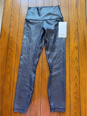 Lululemon Size 4 Align HR 25" Shimmer, Luxe Shine Foil True Navy/Silver NWT thumbnail 3
