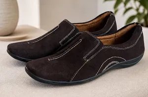 Naturalizer Womens Dark Brown Suede Slip On Loafers Contrast Stitching Size 8.5 thumbnail 1