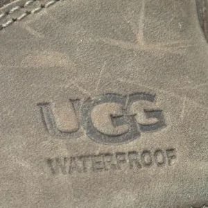 UGG Kriston Waterproof Wedge Ankle Boots Brown Suede Women’s Size 8 thumbnail 9