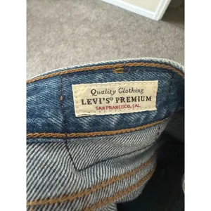 Levi's Premium Wedgie Straight Jeans Size 24 Distressed Raw Hem High Rise thumbnail 4