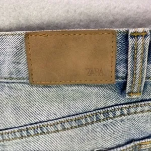 Zara Womens Shorts Size‎ 4 Distressed Light Wash Denim High Rise Cutoff Festival thumbnail 8