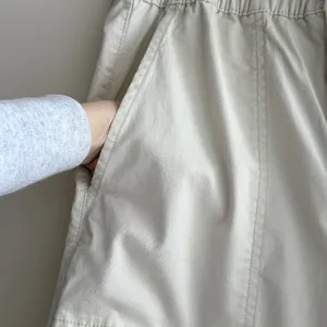 GAP Women’s Stretch Waist Off Duty Khaki Pants, Size Medium, NWT thumbnail 8