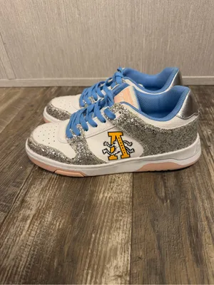NWOB Airwalk Women’s White and Light Blue Glitter Accent Sneakers Size 9 thumbnail 9