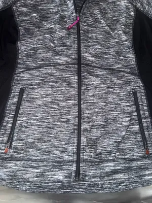 Tangerine Company women’s Gray Heather Full-Zip Jacket with Pink Accent thumbnail 9