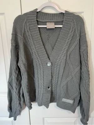 Authentic TAYLOR SWIFT TTPD Cable Knit V-Neck Cardigan Sweater - Gray XS/S thumbnail 1
