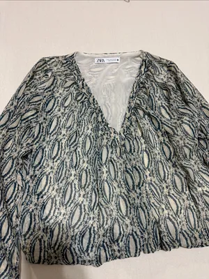 Zara Teal and Cream Printed V‑Neck Blouse thumbnail 3