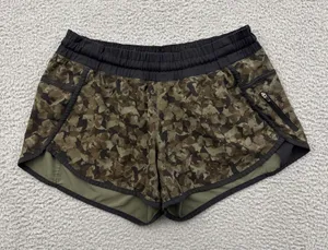 Lululemon Tracker Shorts Low Rise 4" Green Camo Athletic Athleisure Women's 8 thumbnail 1