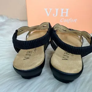 VJH Confort Rhinestone Sandals Size 7.5 Black thumbnail 6