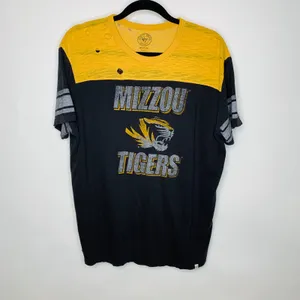 Mizzou Distressed Graphic Tee T Shirt Sz Medium thumbnail 5