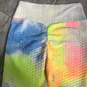 New Mix Tie Dye Size S/M Leggings Yoga Pants Scrunch Butt Womens Yellow Pink Blu thumbnail 3