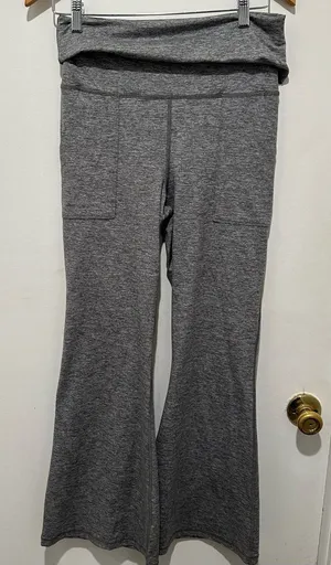 Offline by Aerie Fold-over‎ Hem Flare Leggings Gray Women's Size Large Short thumbnail 1