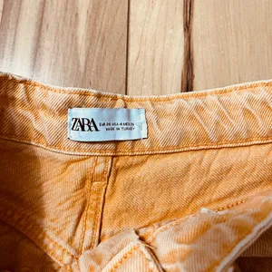 Zara Jeans Women’s Lt Orange Sz 4 High Rise Wide Leg Denim Raw Hem Boho Summer thumbnail 2