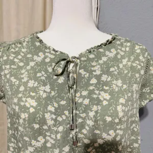 Buffalo David Bitton‎ Floral Print Tie Neck Flutter Sleeve Blouse Top Womens S thumbnail 2