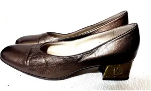 Joel Parker Italy Bronze Metallic Leather Block Heel Pumps Greek Key Detail sz 5 thumbnail 1