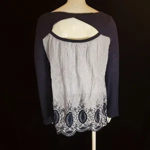 Caslon Blue & White Embroidered Back Long Sleeve Blouse (M) thumbnail 6