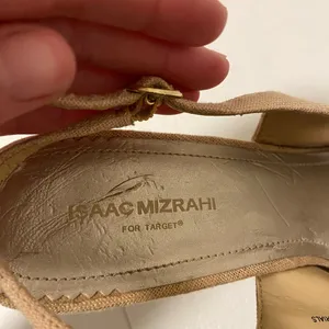 Isaac Mizrahi tan peep toe‎ heels — size 9.5 thumbnail 5