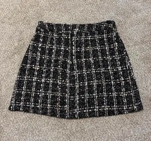 Tweed skirt from Francesca’s thumbnail 2