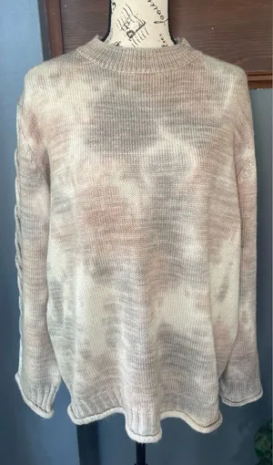 Main Strip Marbled Cream‎ and Light Pink Crewneck Sweater thumbnail 1