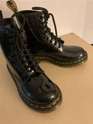 Dr. Martens women Black Patent leather Combat Boots US 5 thumbnail 1