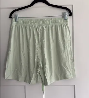 Comfrt Medium Cloud Shorts in Mint Green thumbnail 4