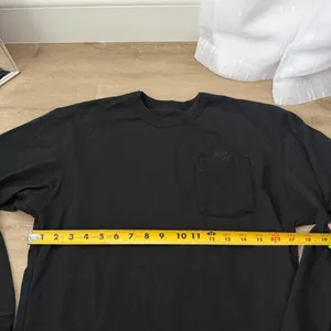 The Nike Tee Black Long Sleeve thumbnail 3