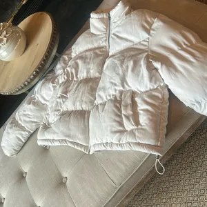 Native Youth White Cropped Puffer Jacket Size Large thumbnail 2