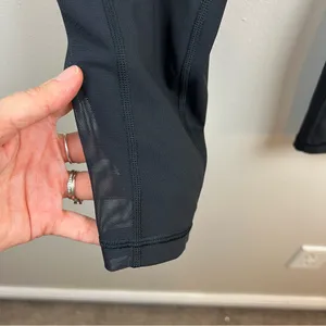 Lululemon Train Times 7/8 Pant Leggings Size 8 25" Black Athletic Workout thumbnail 8