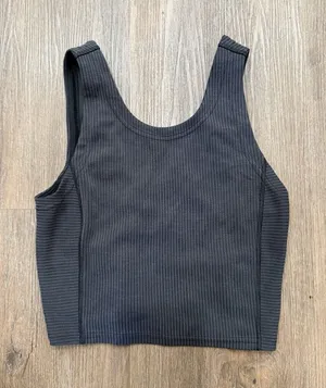 Lululemon‎ RIBBED SOFTSTREME CROPPED TANK BLACK SZ 2 thumbnail 1