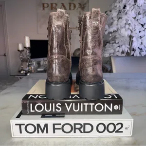 New Steve Madden Rowen Brown Distressed Leather Combat Boots Chunky Lug Sole 9.5 thumbnail 8