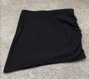 Zara Black Asymmetrical Ruched Mini Skirt thumbnail 1