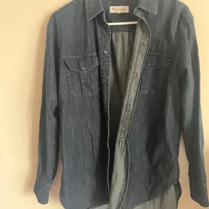 Madewell small denim‎ button down thumbnail 4