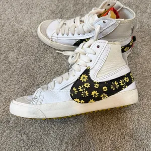 Nike Blazer women's 9 mens 7.5 Mid 77 jumbo sunflower sneakers 2667 thumbnail 11