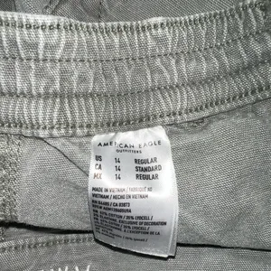American Eagle Cargo Stretch Straight Pant in Green Size 14 Regular thumbnail 11