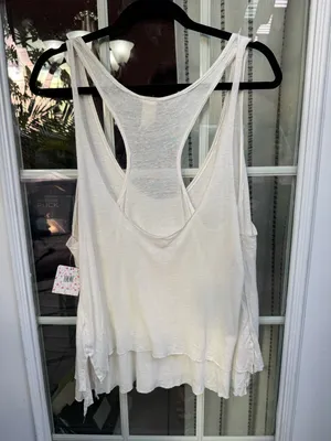Y💐We The Free Women's White Scoop Neck Tank thumbnail 4
