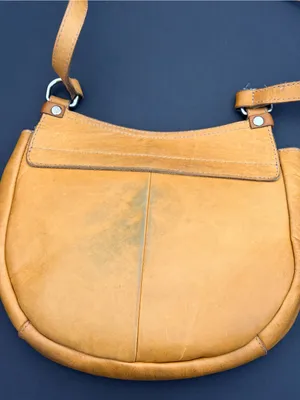Frye leather saddle bag, crossbody bag, tan 10"x9.5" thumbnail 5