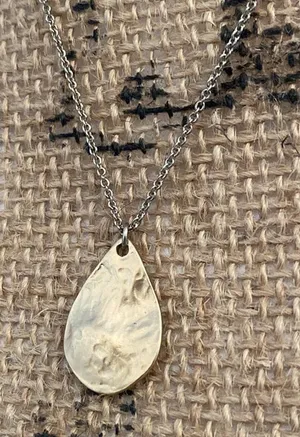 Loft‎ Gold Tone Teardrop Pendant Necklace thumbnail 1